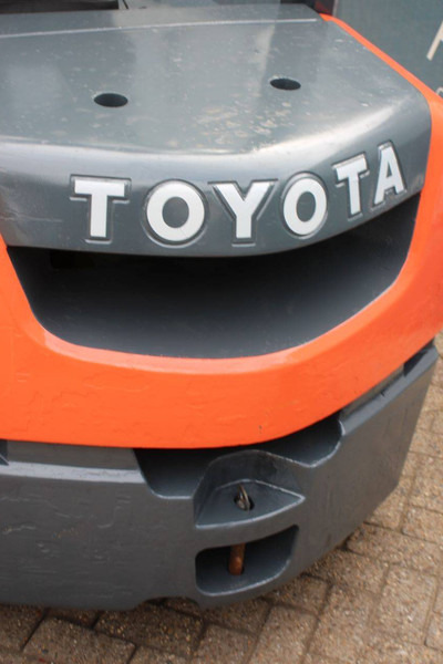 Dieselstapler Toyota 02-8FDF30: das Bild 17