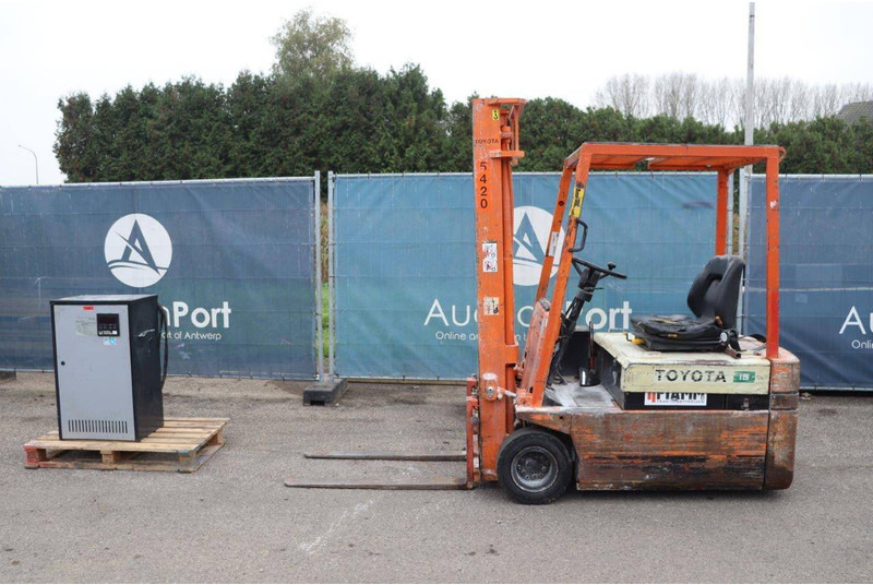 Toyota 2FBE15 - Elektrostapler: das Bild 2 Toyota 2FBE15 - Elektrostapler: das Bild 2