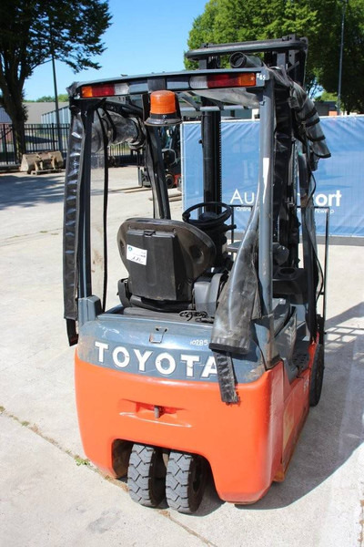 Toyota 8FBE15T - Elektrostapler: das Bild 5 Toyota 8FBE15T - Elektrostapler: das Bild 5