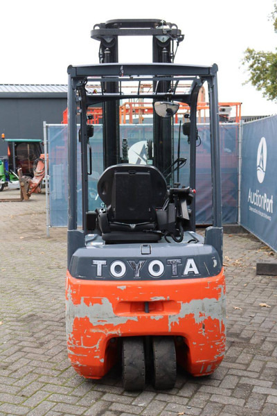 Toyota 8FBE20T - Elektrostapler: das Bild 5 Toyota 8FBE20T - Elektrostapler: das Bild 5