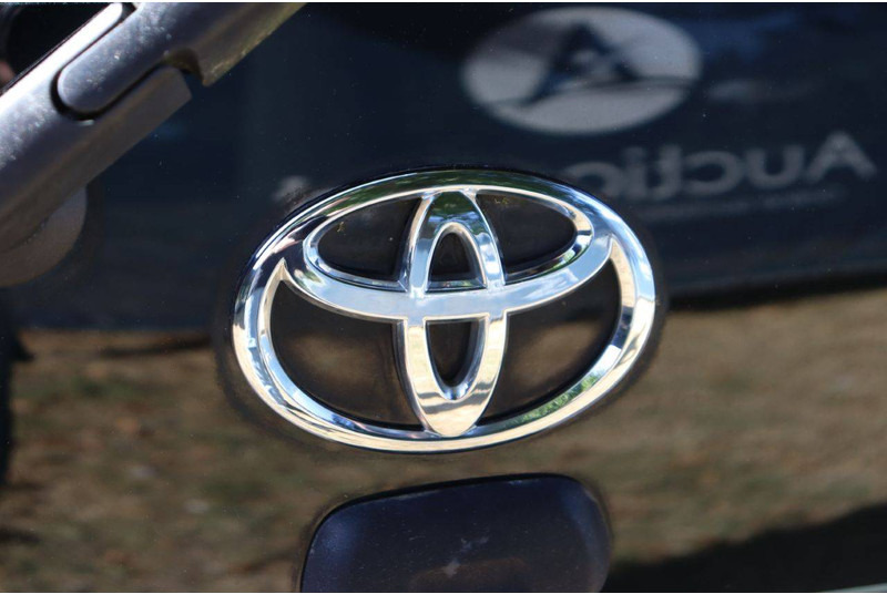 Limousine Toyota Aygo: das Bild 17