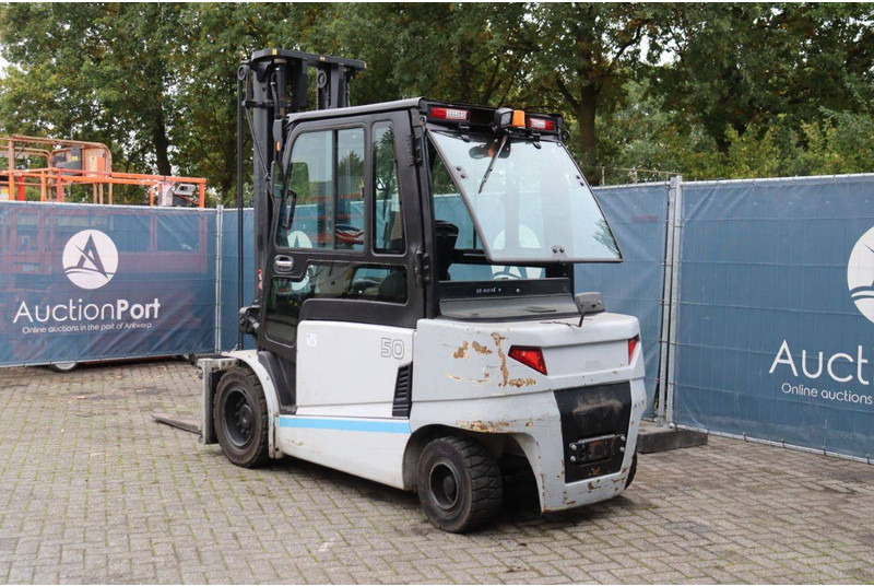 UniCarriers HX 50 - Elektrostapler: das Bild 4 UniCarriers HX 50 - Elektrostapler: das Bild 4