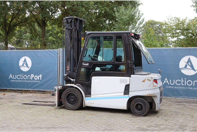 UniCarriers HX 50 - Elektrostapler: das Bild 3 UniCarriers HX 50 - Elektrostapler: das Bild 3