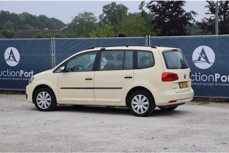Volkswagen Touran - PKW: das Bild 3 Volkswagen Touran - PKW: das Bild 3