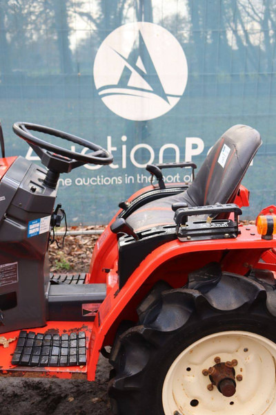 Traktor Yanmar Ke-3: das Bild 20 Traktor Yanmar Ke-3: das Bild 20