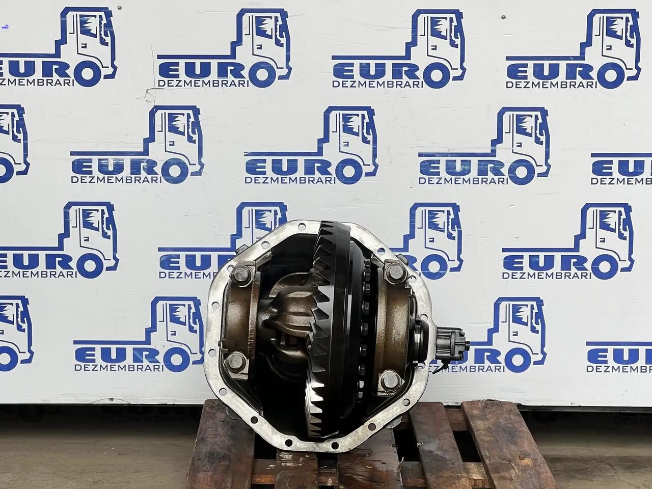 DIFERENTIAL MERCEDES HL8 R=41:8 R=5.125 - Differenzial Getriebe für LKW: das Bild 2 DIFERENTIAL MERCEDES HL8 R=41:8 R=5.125 - Differenzial Getriebe für LKW: das Bild 2