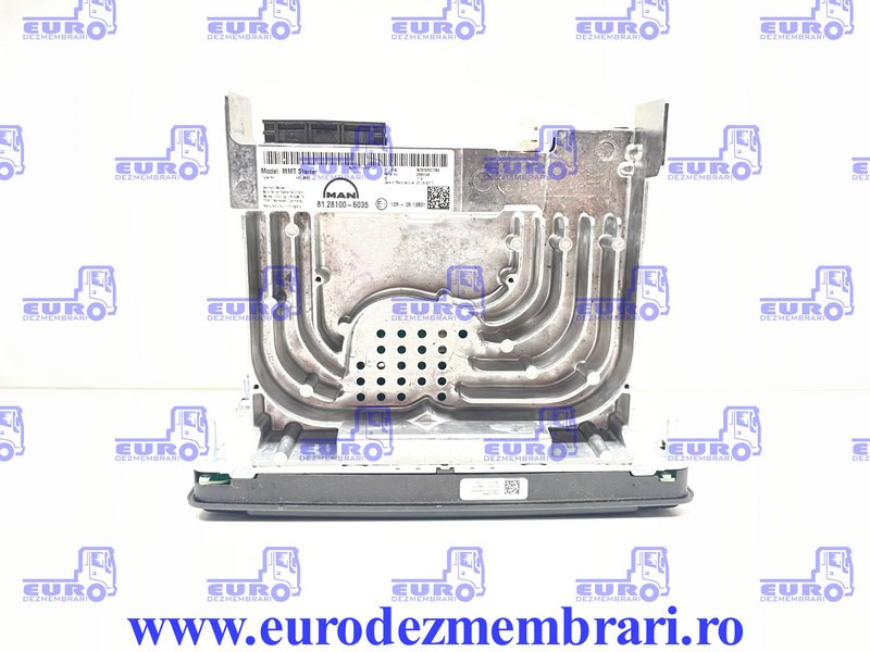 ELEMENT BORD UNITATE MULTIMEDIA MAN TGX 81.28100.6035, 81.28100.6029, 81.28100.6041 - Fahrerhaus und Interieur für LKW: das Bild 2 ELEMENT BORD UNITATE MULTIMEDIA MAN TGX 81.28100.6035, 81.28100.6029, 81.28100.6041 - Fahrerhaus und Interieur für LKW: das Bild 2