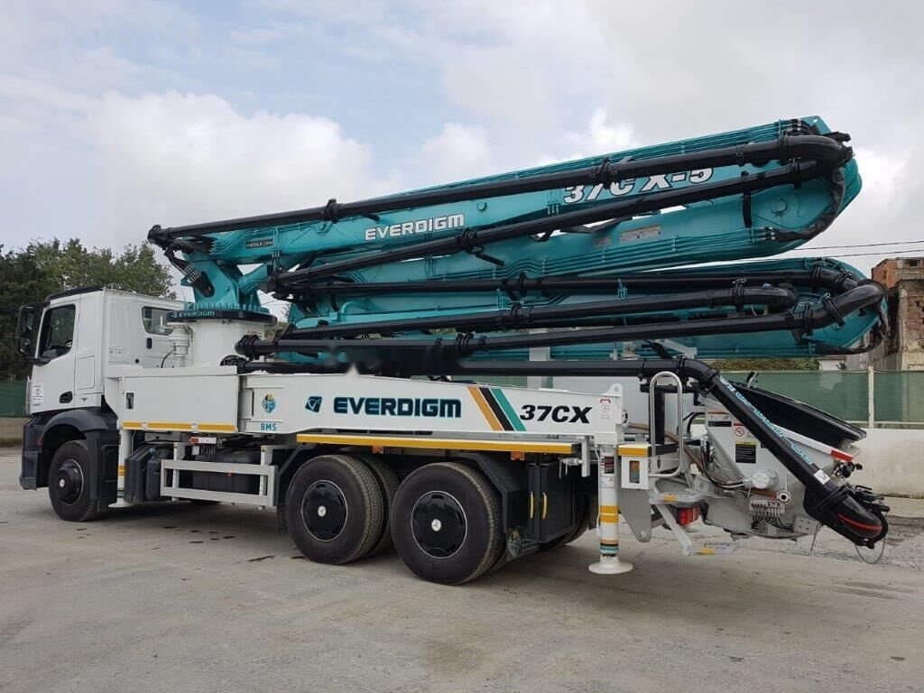 Mercedes-Benz 3343 P - Betonpumpe: das Bild 5 Mercedes-Benz 3343 P - Betonpumpe: das Bild 5