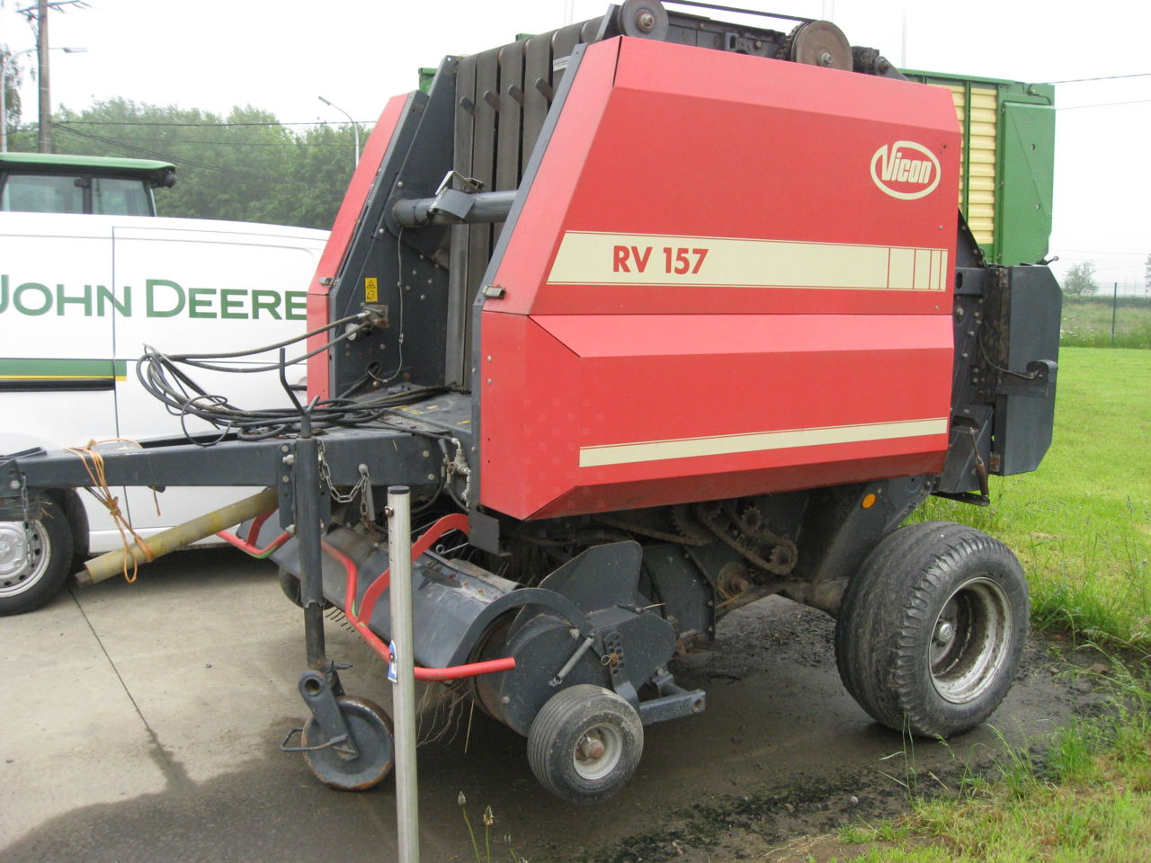 Vicon RV 157 - Rundballenpresse: das Bild 3 Vicon RV 157 - Rundballenpresse: das Bild 3