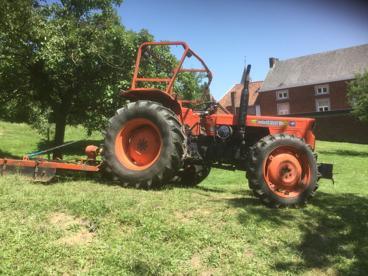Same MINITAURO 60 DT - Traktor: das Bild 2 Same MINITAURO 60 DT - Traktor: das Bild 2