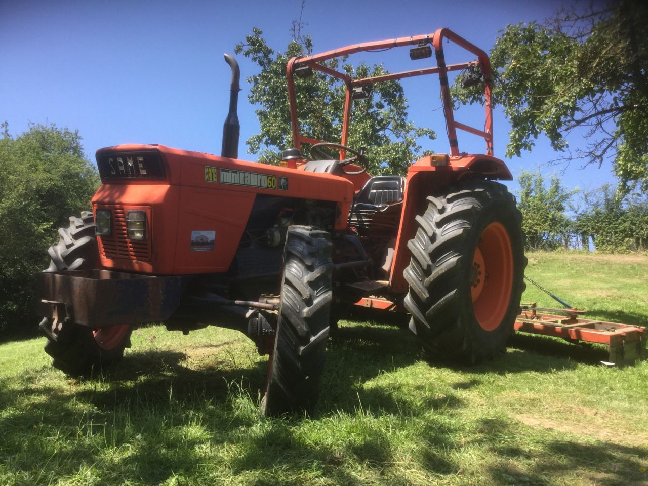 Same MINITAURO 60 DT - Traktor: das Bild 1 Same MINITAURO 60 DT - Traktor: das Bild 1
