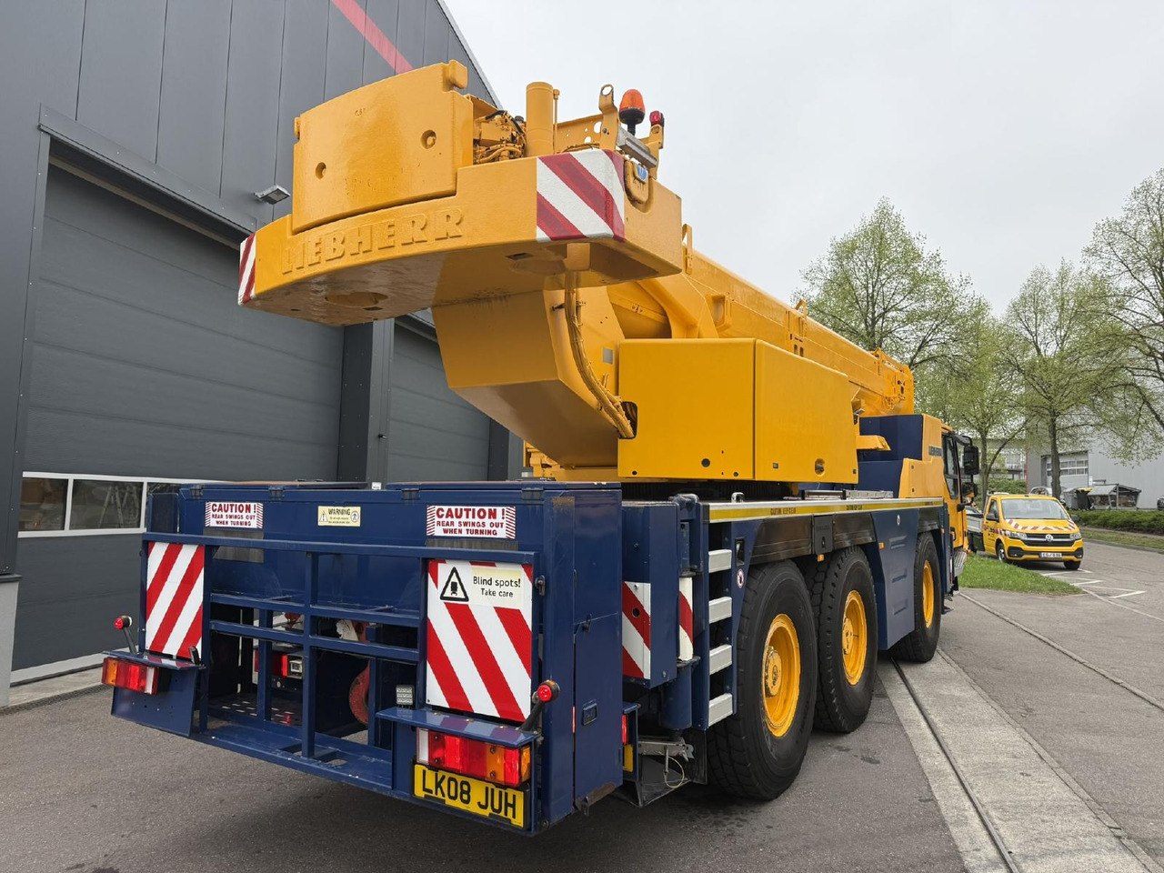Liebherr LTM 1055-3.2 (08 - 084 745) | 6 x 6 - Mobilkran: das Bild 4 Liebherr LTM 1055-3.2 (08 - 084 745) | 6 x 6 - Mobilkran: das Bild 4