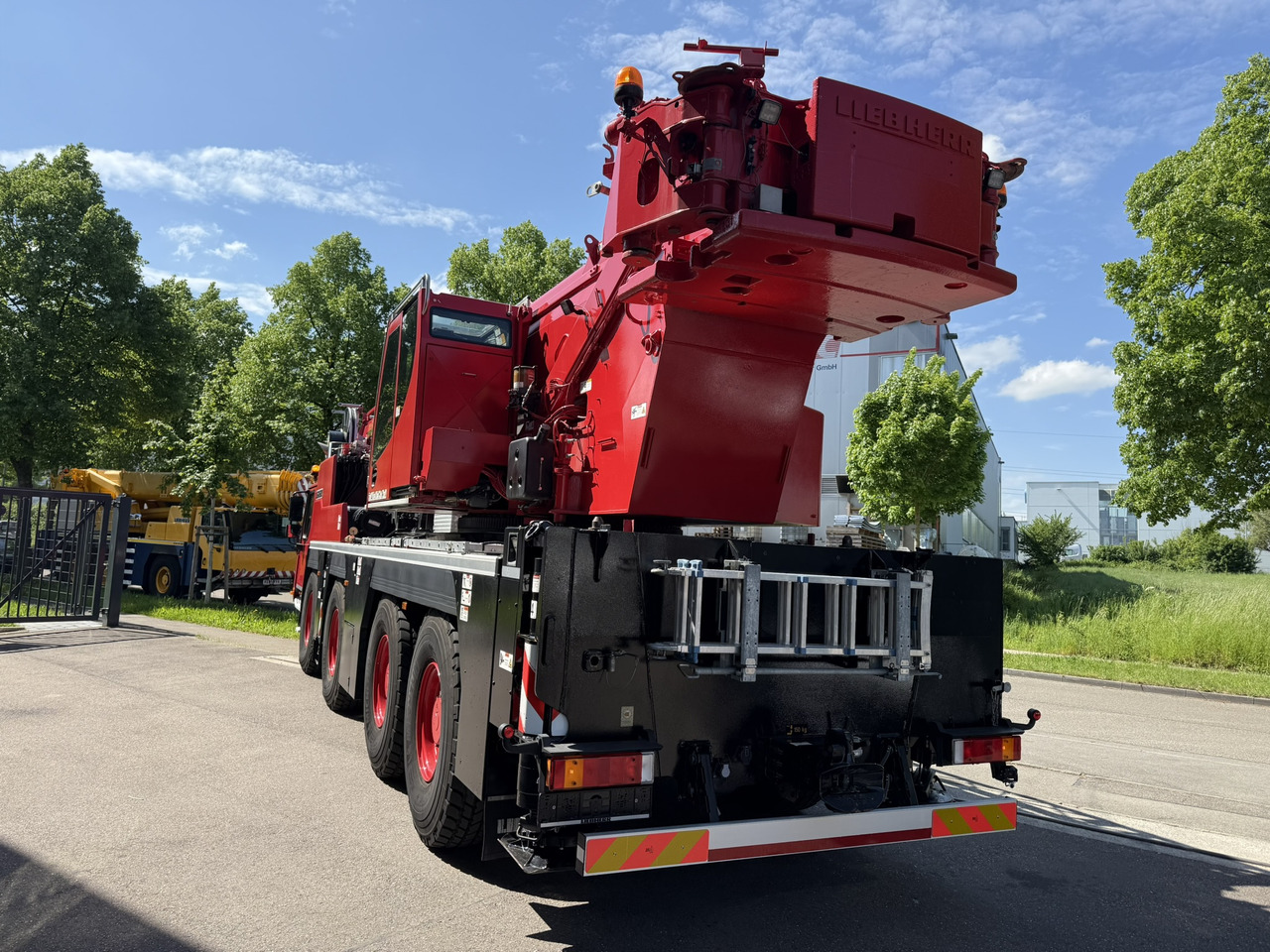 Liebherr LTM 1120-4.1 (21 - 090 556) - hydr. DKS - Mobilkran: das Bild 3 Liebherr LTM 1120-4.1 (21 - 090 556) - hydr. DKS - Mobilkran: das Bild 3