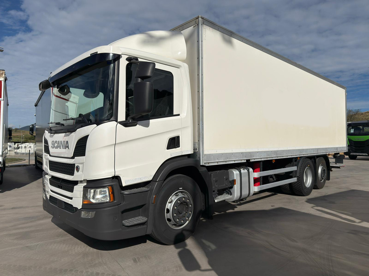 SCANIA P360 E6 (VAN) - Koffer LKW: das Bild 1 SCANIA P360 E6 (VAN) - Koffer LKW: das Bild 1
