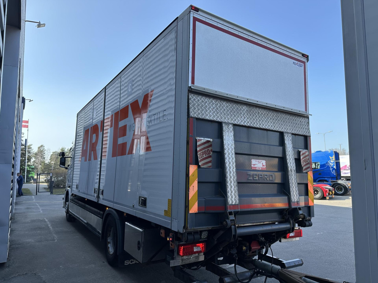 Fahrgestell LKW SCANIA G 410 LB4x2MNB: das Bild 11