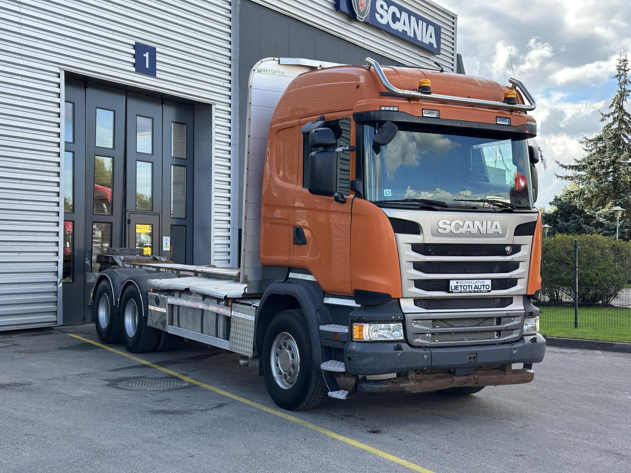 SCANIA R 450 CB6x4HHZ - Fahrgestell LKW: das Bild 1 SCANIA R 450 CB6x4HHZ - Fahrgestell LKW: das Bild 1
