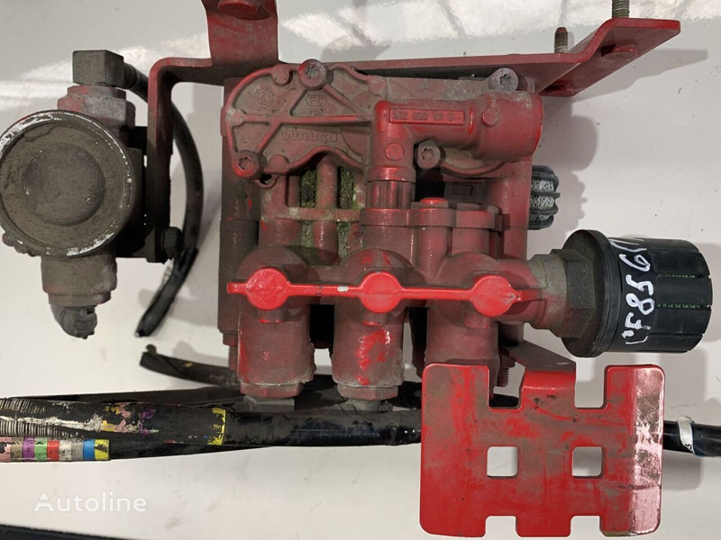 Mercedes-Benz ACTROS - Ventil: das Bild 3 Mercedes-Benz ACTROS - Ventil: das Bild 3