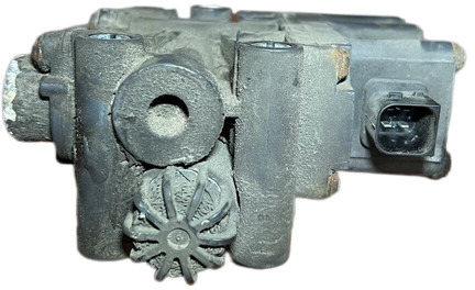 Mercedes-Benz ACTROS - Ventil: das Bild 3 Mercedes-Benz ACTROS - Ventil: das Bild 3