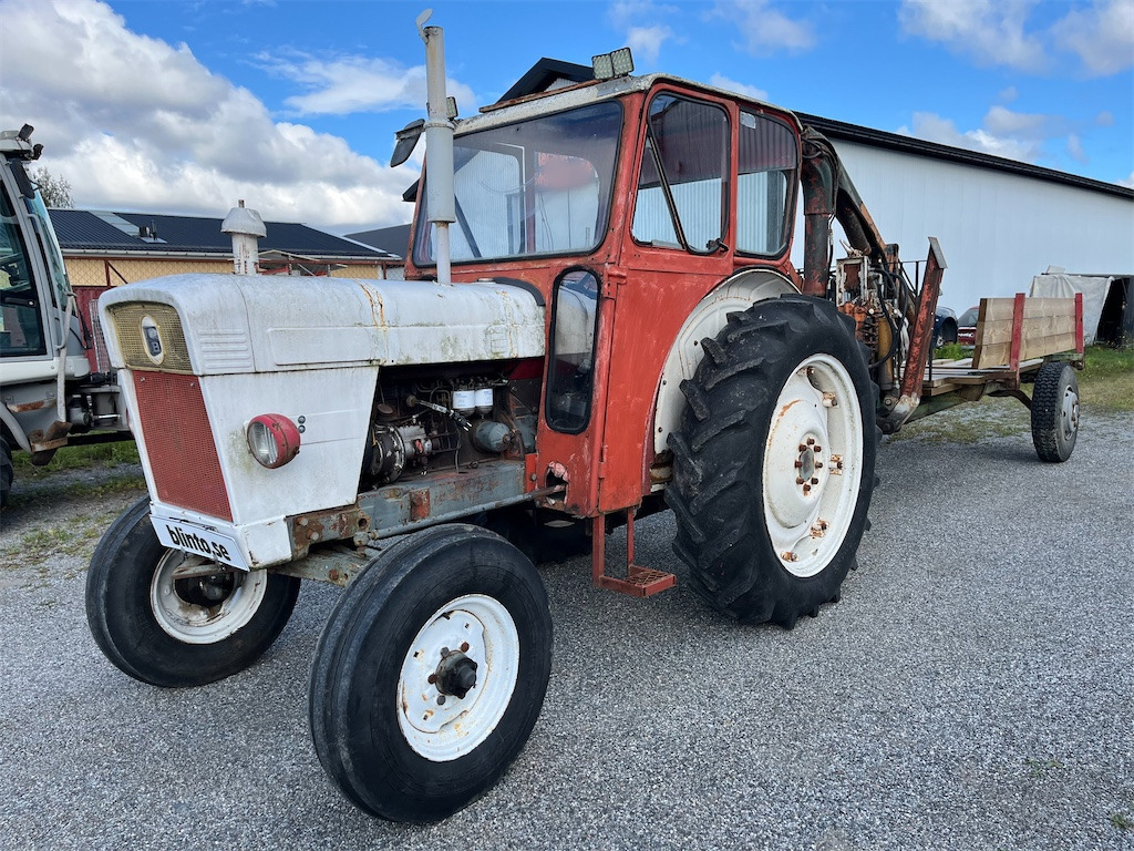 DAVID BROWN 990 med kran, kärra - Traktor: das Bild 1 DAVID BROWN 990 med kran, kärra - Traktor: das Bild 1