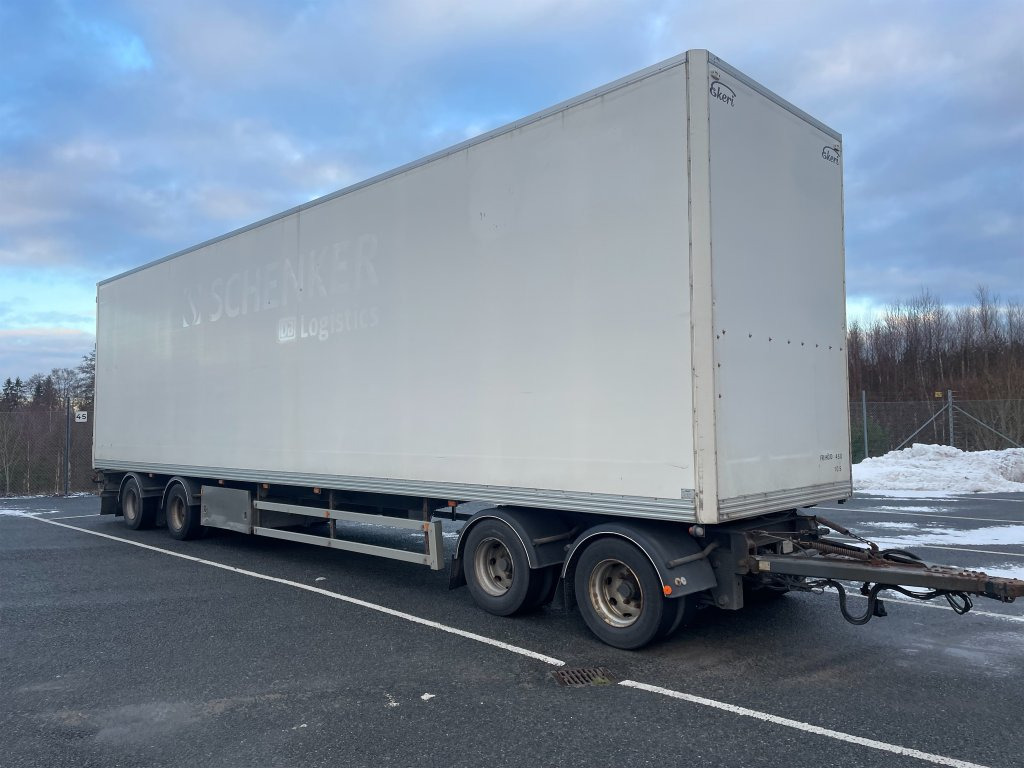 EKERI L/L-4 - Koffer Anhänger: das Bild 2 EKERI L/L-4 - Koffer Anhänger: das Bild 2