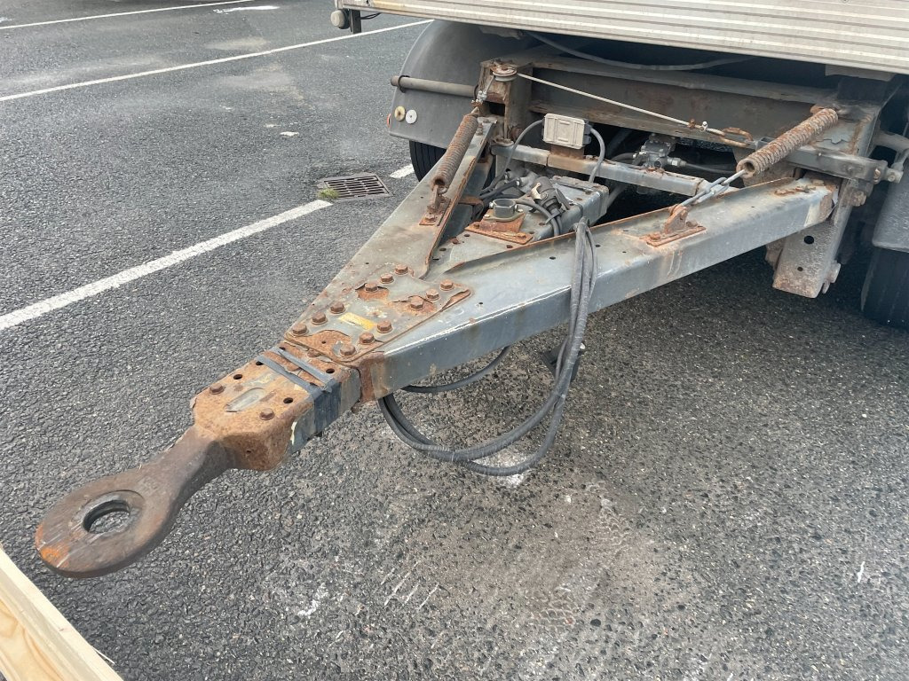 EKERI L/L-4 - Koffer Anhänger: das Bild 5 EKERI L/L-4 - Koffer Anhänger: das Bild 5