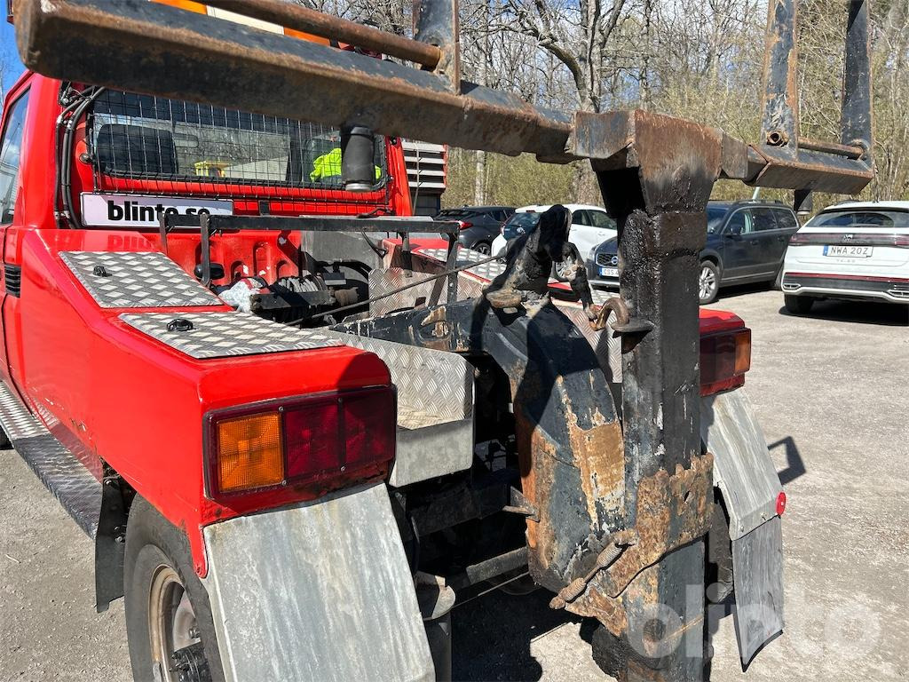 Abschleppwagen Garagebärgare / TOYOTA LAND CRUISER 70 P: das Bild 34