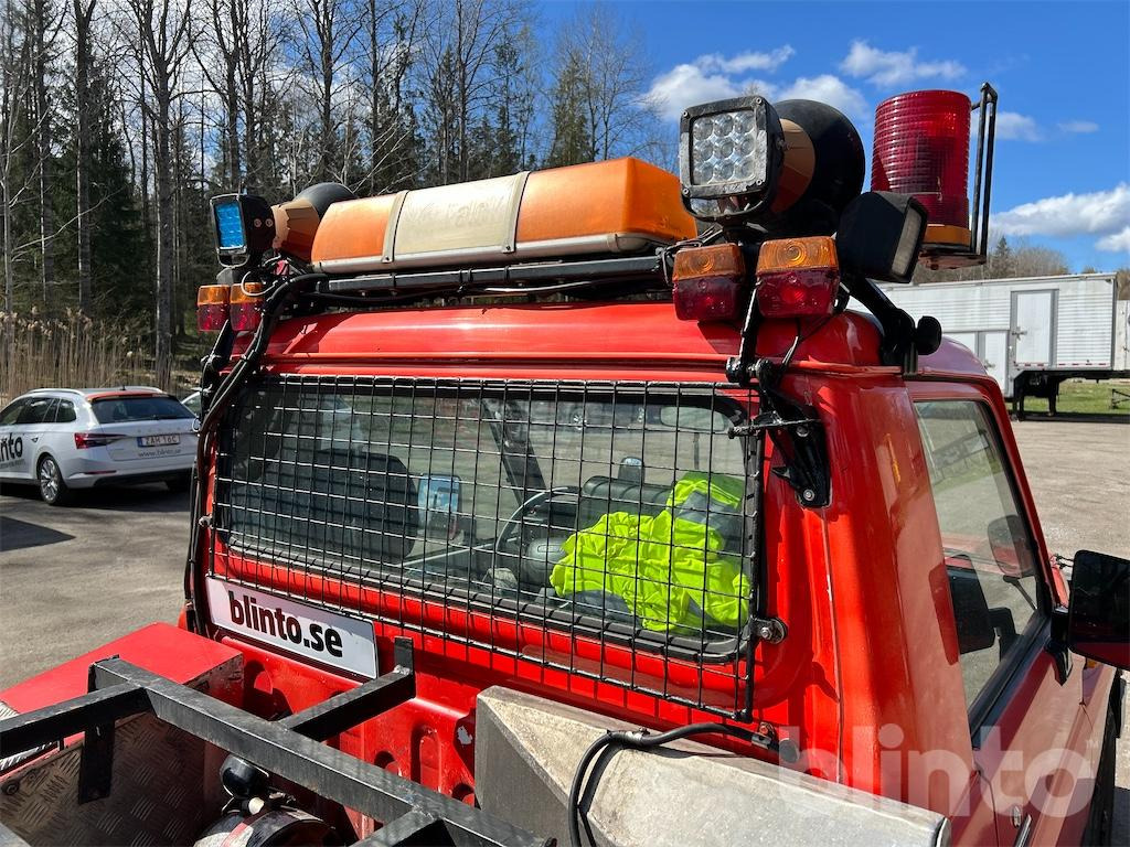 Abschleppwagen Garagebärgare / TOYOTA LAND CRUISER 70 P: das Bild 22