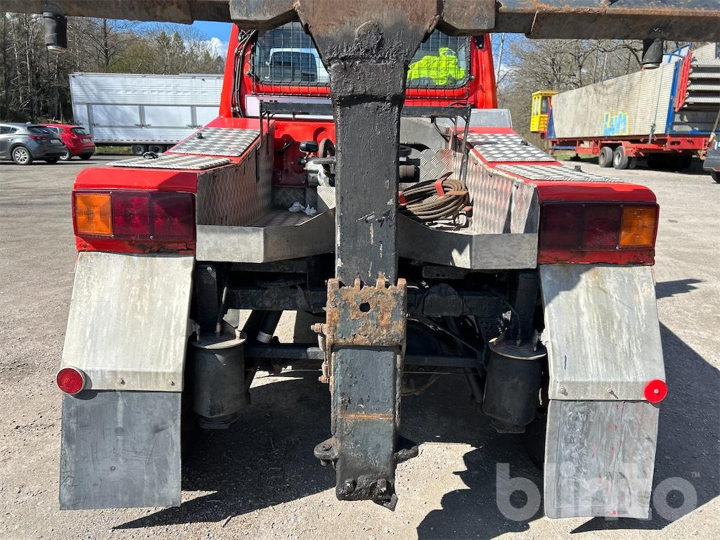 Abschleppwagen Garagebärgare / TOYOTA LAND CRUISER 70 P: das Bild 32