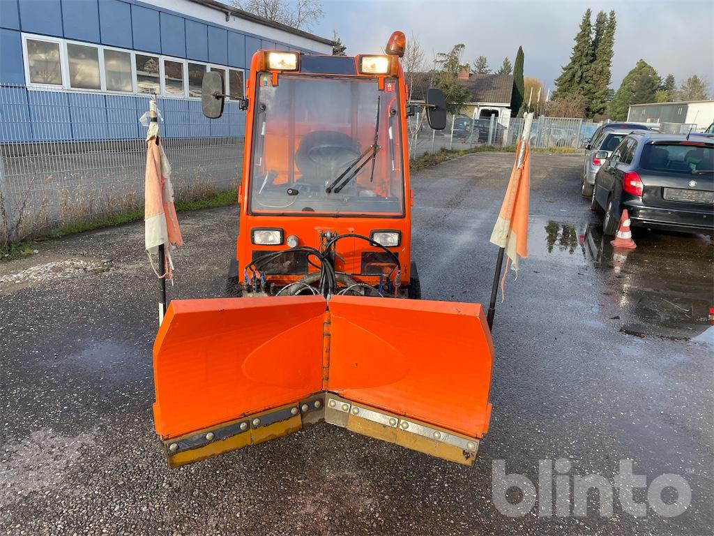 Holder 202 (2007) - Schneeräumfahrzeug: das Bild 4 Holder 202 (2007) - Schneeräumfahrzeug: das Bild 4