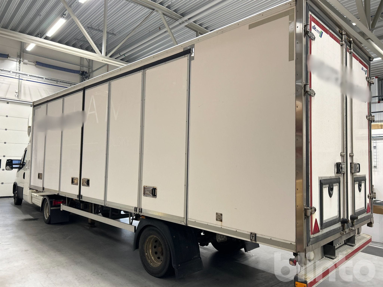IVECO 40C18 BE - trailer - Minisattelzug, Koffer Auflieger: das Bild 4 IVECO 40C18 BE - trailer - Minisattelzug, Koffer Auflieger: das Bild 4