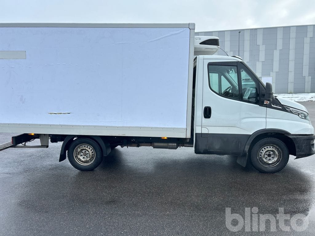 Iveco Daily 35-140 - Carrier Pulsor 400 - Kühltransporter: das Bild 4 Iveco Daily 35-140 - Carrier Pulsor 400 - Kühltransporter: das Bild 4