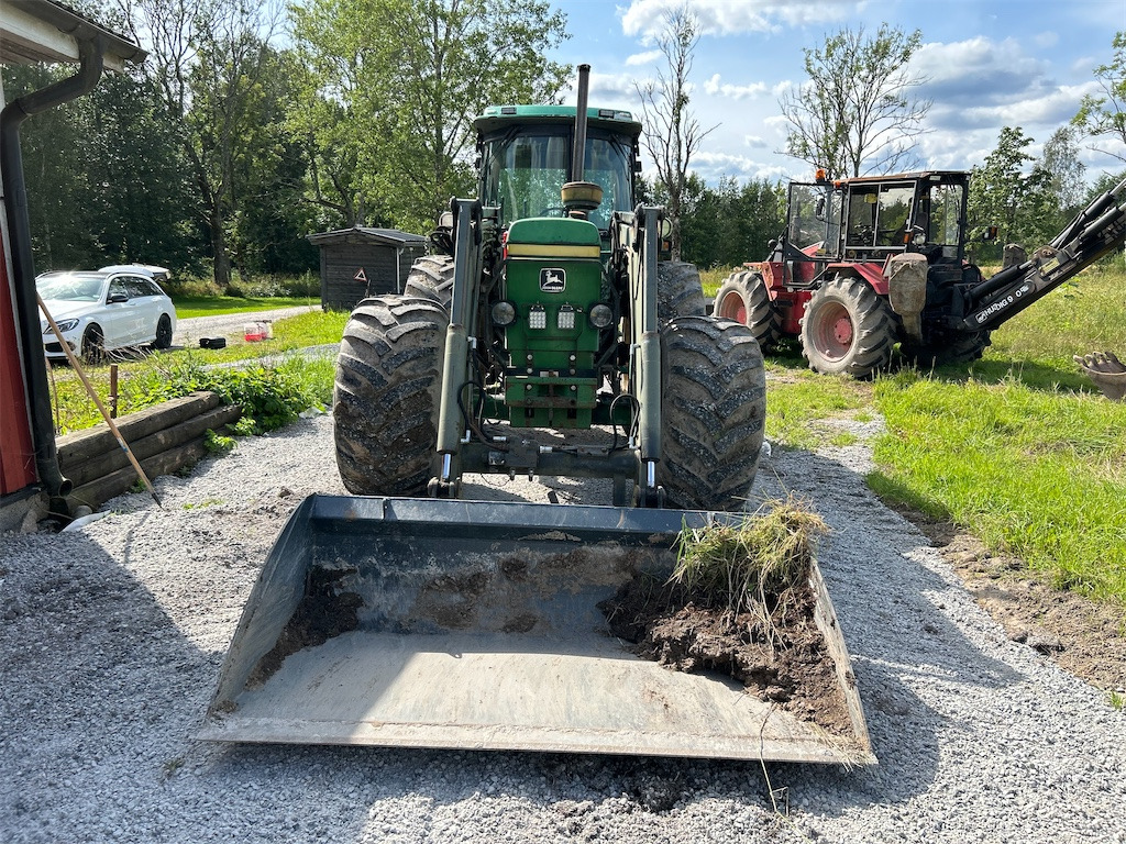 J.DEERE 3650 4WD - Traktor: das Bild 2 J.DEERE 3650 4WD - Traktor: das Bild 2
