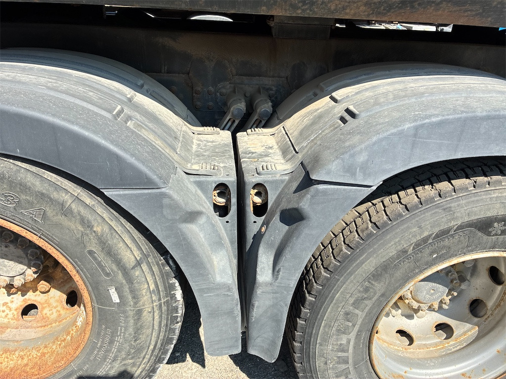 LKW VOLVO FM 6X2: das Bild 32