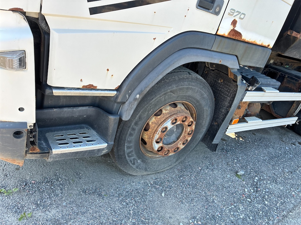 LKW VOLVO FM 6X2: das Bild 11