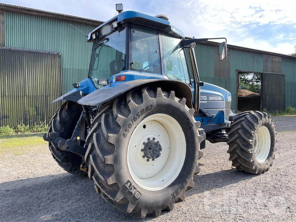NEW HOLLAND 8670 4WD - Traktor: das Bild 5 NEW HOLLAND 8670 4WD - Traktor: das Bild 5