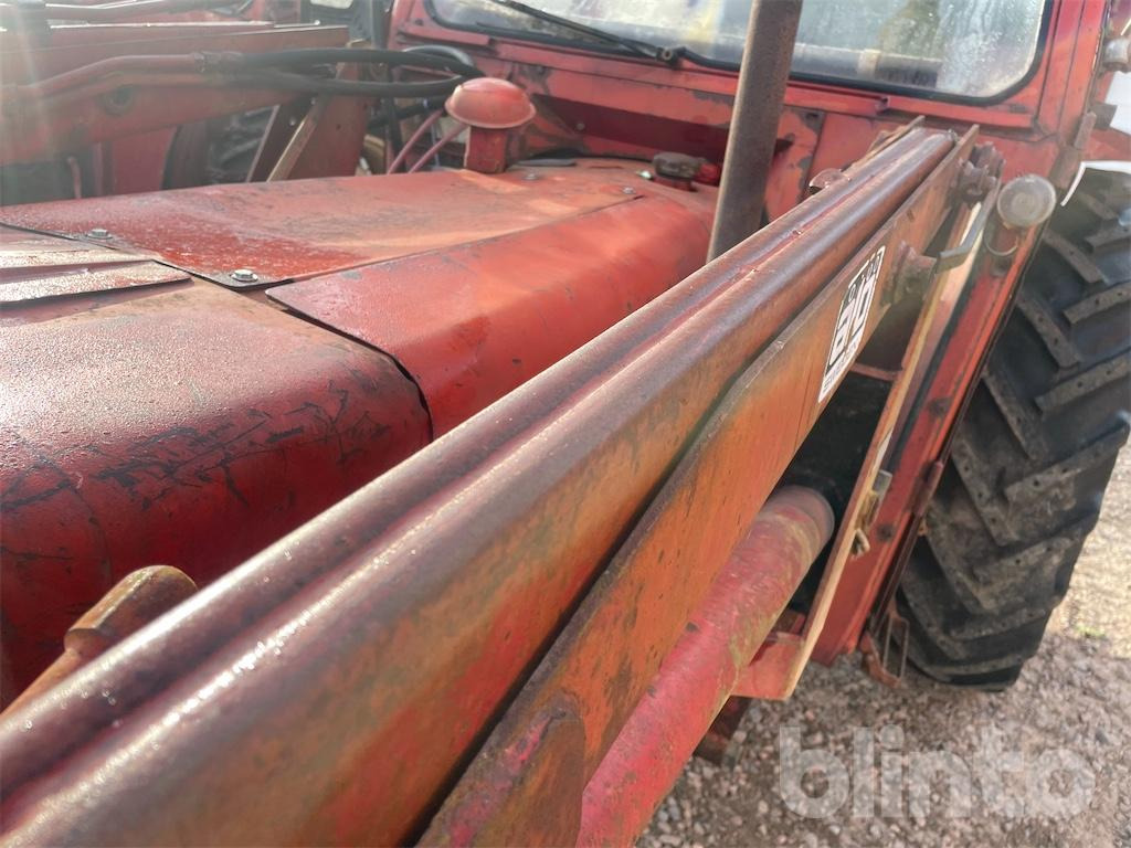 Traktor VOLVO-BM T 430: das Bild 10