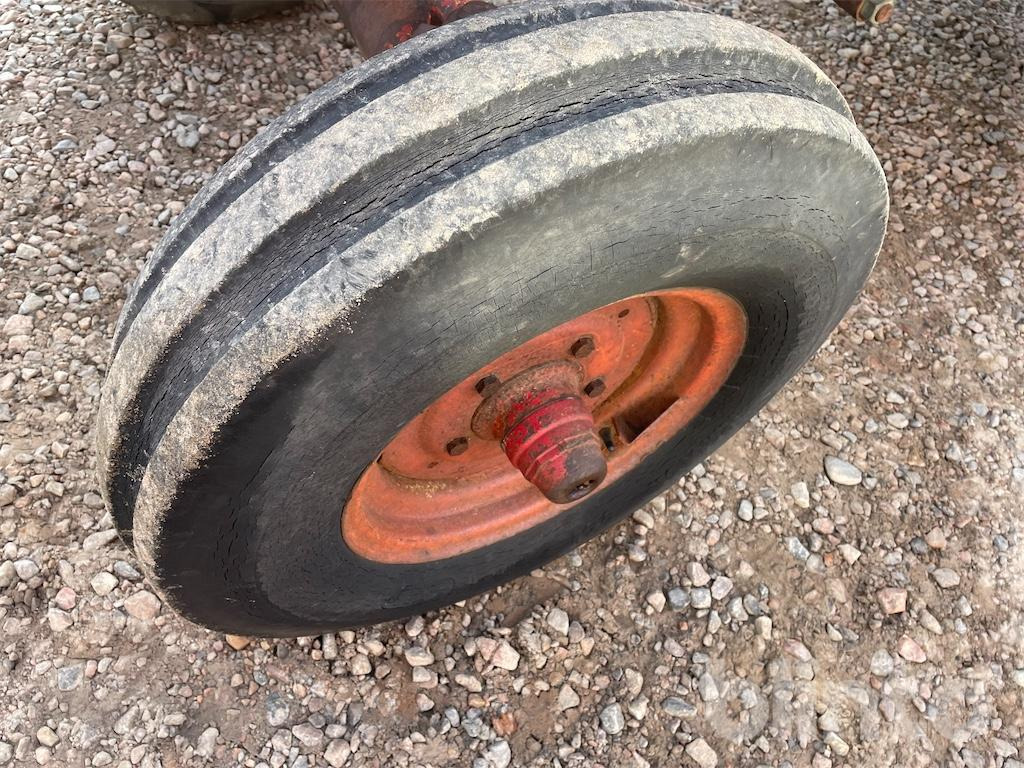 Traktor VOLVO-BM T 430: das Bild 12