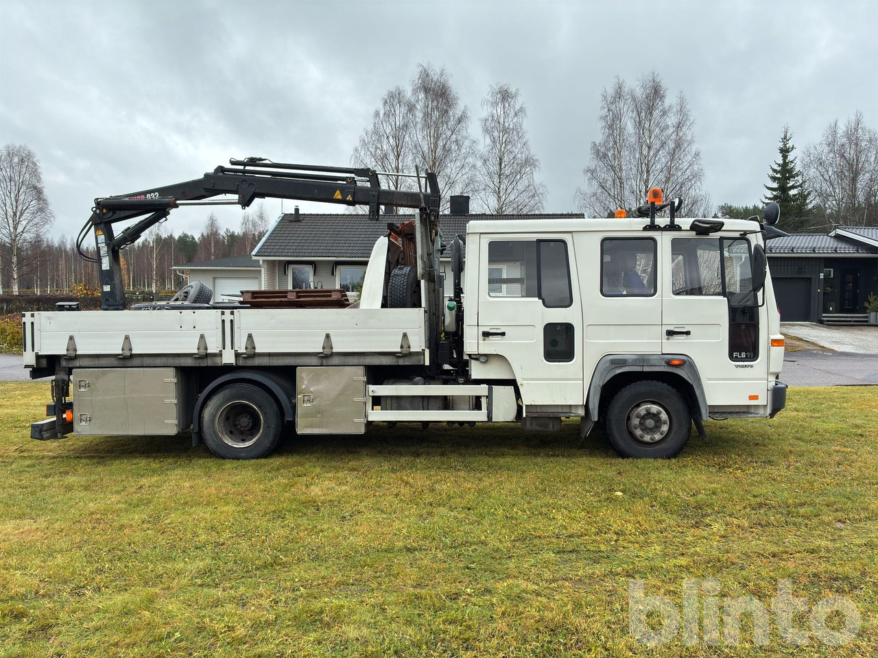 VOLVO FL611 4X2 - Pritsche LKW, Autokran: das Bild 4 VOLVO FL611 4X2 - Pritsche LKW, Autokran: das Bild 4