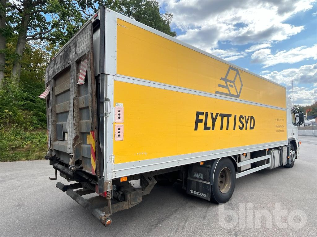 VOLVO FM-300 4X2 - Koffer LKW: das Bild 5 VOLVO FM-300 4X2 - Koffer LKW: das Bild 5