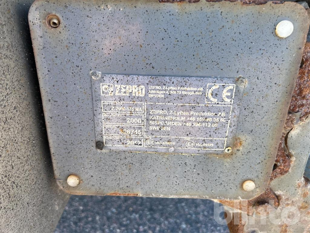 Koffer LKW VOLVO FM 460: das Bild 45