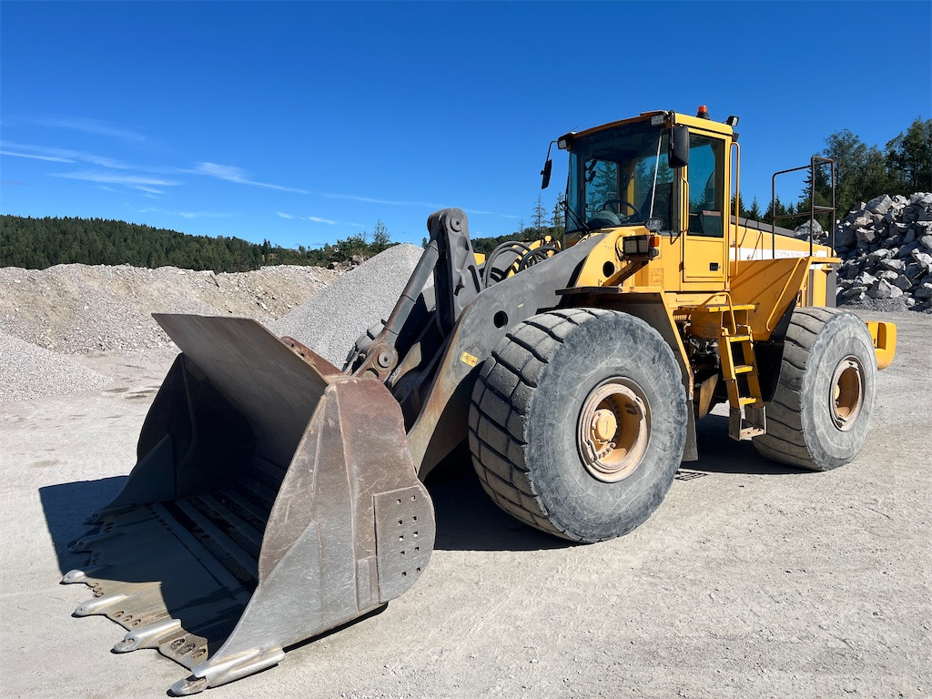 Volvo L220D - Radlader: das Bild 1 Volvo L220D - Radlader: das Bild 1