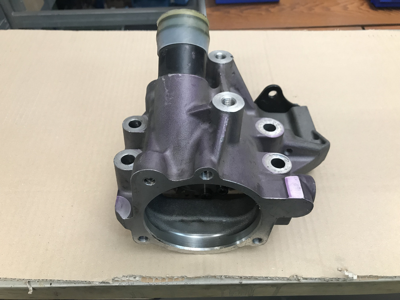 CARCASSA RIDUTTORE ASSEMBLAGGIO POMPA CARBURANTE ALTA PRESSIONE MAN 51385075020 - Kraftstoffpumpe für LKW: das Bild 3 CARCASSA RIDUTTORE ASSEMBLAGGIO POMPA CARBURANTE ALTA PRESSIONE MAN 51385075020 - Kraftstoffpumpe für LKW: das Bild 3