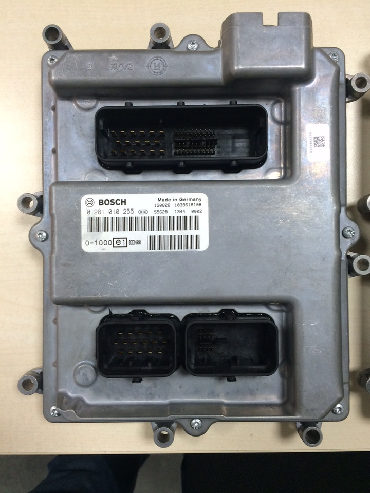 DISPOSITIVO COMANDO EDC BOSCH 0281010255 - Steuergerät für LKW: das Bild 1 DISPOSITIVO COMANDO EDC BOSCH 0281010255 - Steuergerät für LKW: das Bild 1