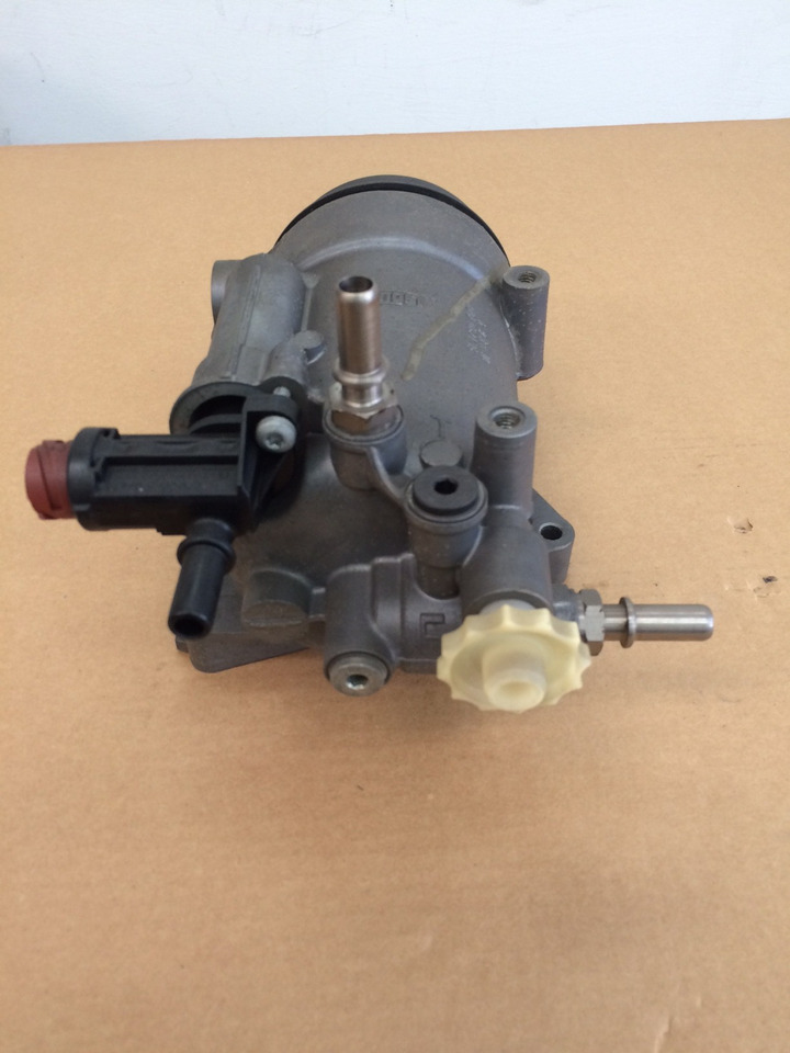 GRUPPO FILTRO CARBURANTE CON RISCALDAMENTO MAN - Kraftstofffilter für LKW: das Bild 2 GRUPPO FILTRO CARBURANTE CON RISCALDAMENTO MAN - Kraftstofffilter für LKW: das Bild 2