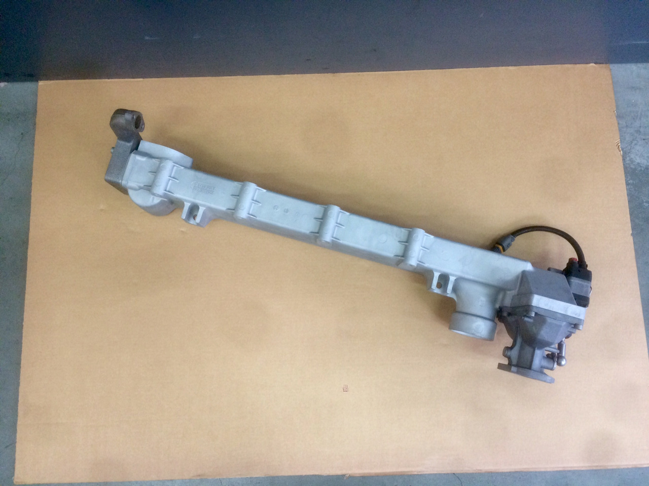 MODULO EGR (modulo ricircolo gas di scarico) - Motori MAN D2876 Common Rail - Euro 3 - RIF. MAN 51081007045 - 51081007054 - 51081007057 - 51081007087 - AGR-Kühler: das Bild 2 MODULO EGR (modulo ricircolo gas di scarico) - Motori MAN D2876 Common Rail - Euro 3 - RIF. MAN 51081007045 - 51081007054 - 51081007057 - 51081007087 - AGR-Kühler: das Bild 2