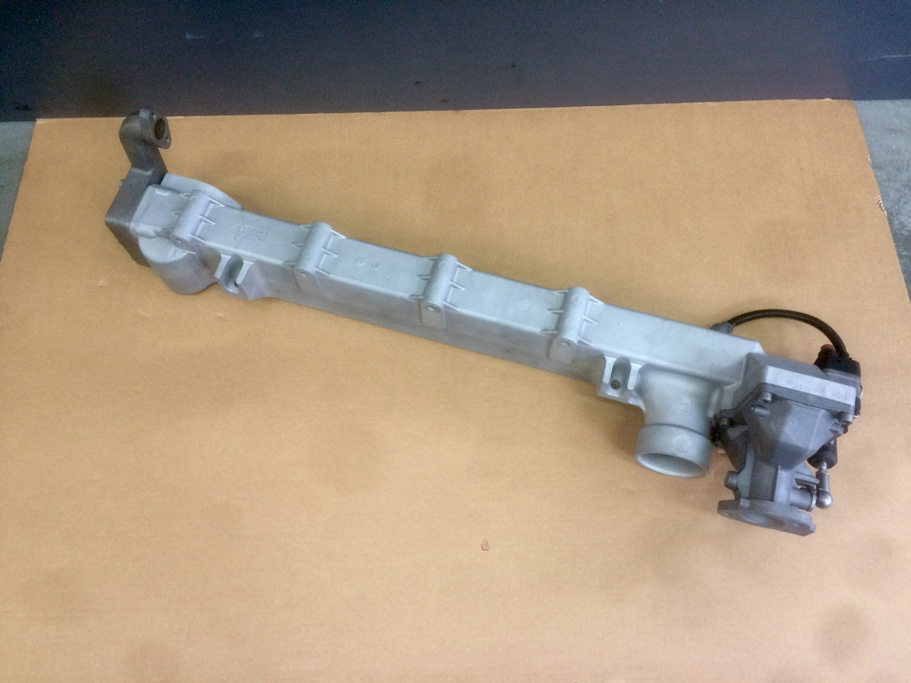 MODULO EGR (modulo ricircolo gas di scarico) - Motori MAN D2876 Common Rail - Euro 3 - RIF. MAN 51081007045 - 51081007054 - 51081007057 - 51081007087 - AGR-Kühler: das Bild 1 MODULO EGR (modulo ricircolo gas di scarico) - Motori MAN D2876 Common Rail - Euro 3 - RIF. MAN 51081007045 - 51081007054 - 51081007057 - 51081007087 - AGR-Kühler: das Bild 1