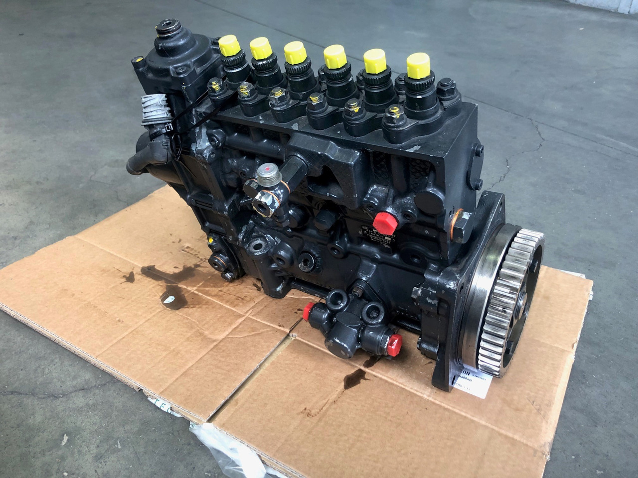 POMPA INIEZIONE RIF. BOSCH 0402796210 / RIF. MAN 51111037618 - Kraftstoffpumpe: das Bild 1 POMPA INIEZIONE RIF. BOSCH 0402796210 / RIF. MAN 51111037618 - Kraftstoffpumpe: das Bild 1