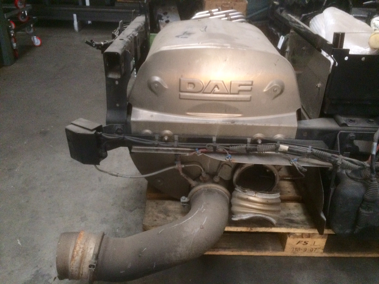 SILENZIATORE DI SCARICO USATO DAF CF85 - Schalldämpfer: das Bild 2 SILENZIATORE DI SCARICO USATO DAF CF85 - Schalldämpfer: das Bild 2