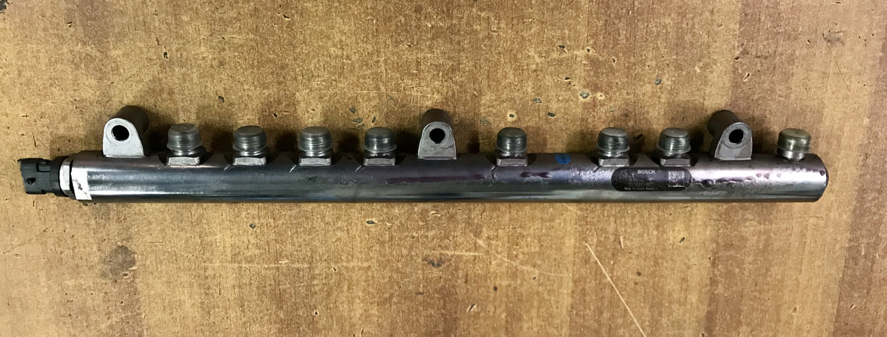 TUBO PRESSIONE RAIL PER MOTORI MAN D2066 - D2676 - Kraftstoffaufbereitung/ Kraftstoffförderung für LKW: das Bild 2 TUBO PRESSIONE RAIL PER MOTORI MAN D2066 - D2676 - Kraftstoffaufbereitung/ Kraftstoffförderung für LKW: das Bild 2