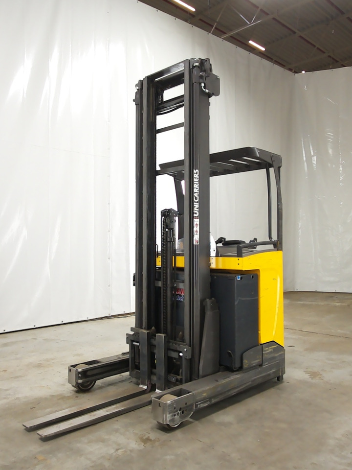 Atlet UMS90626/01 - Schubmaststapler: das Bild 1 Atlet UMS90626/01 - Schubmaststapler: das Bild 1